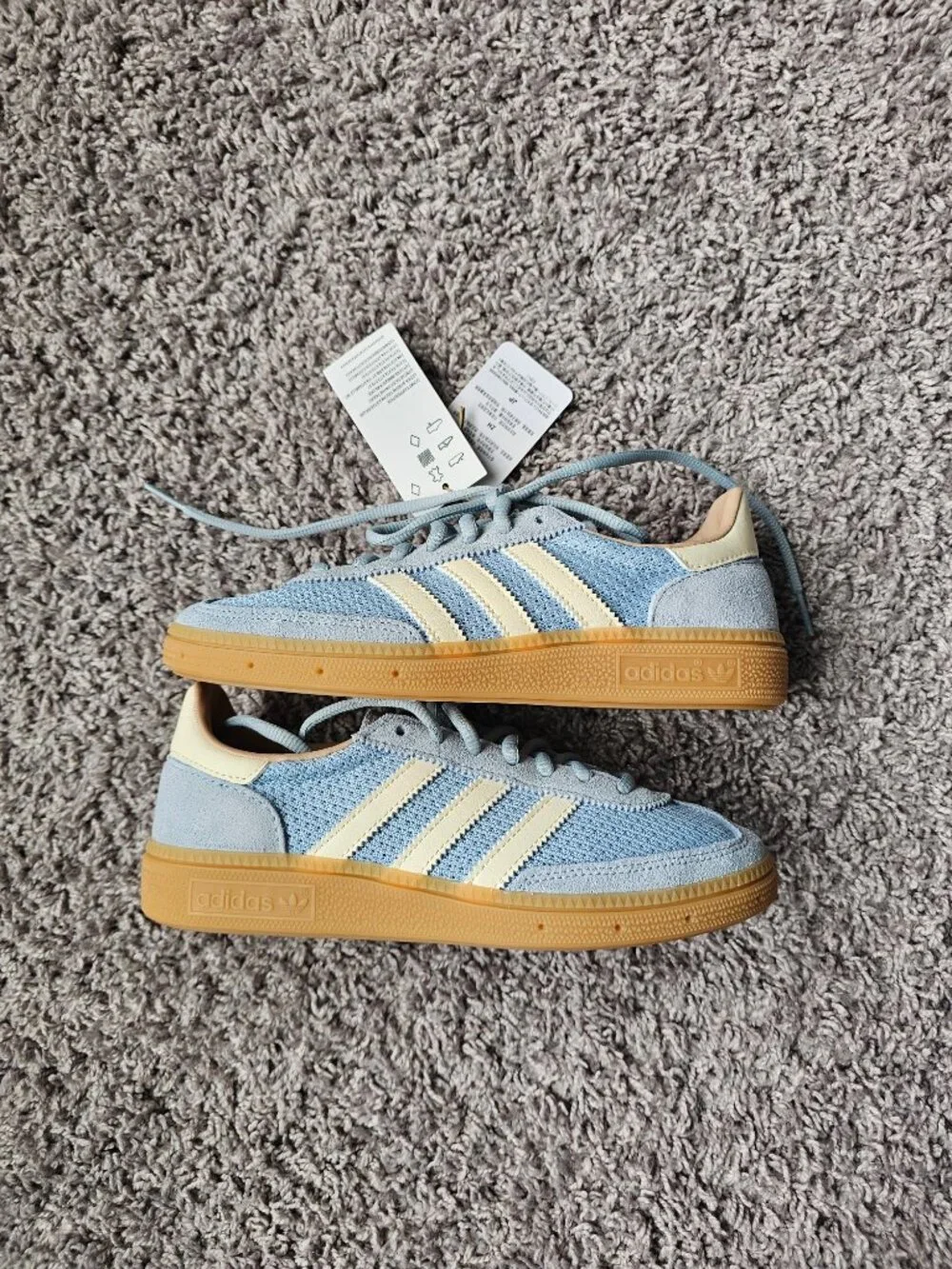 Adidas Handball Spezial shoes women's 5 in light blue